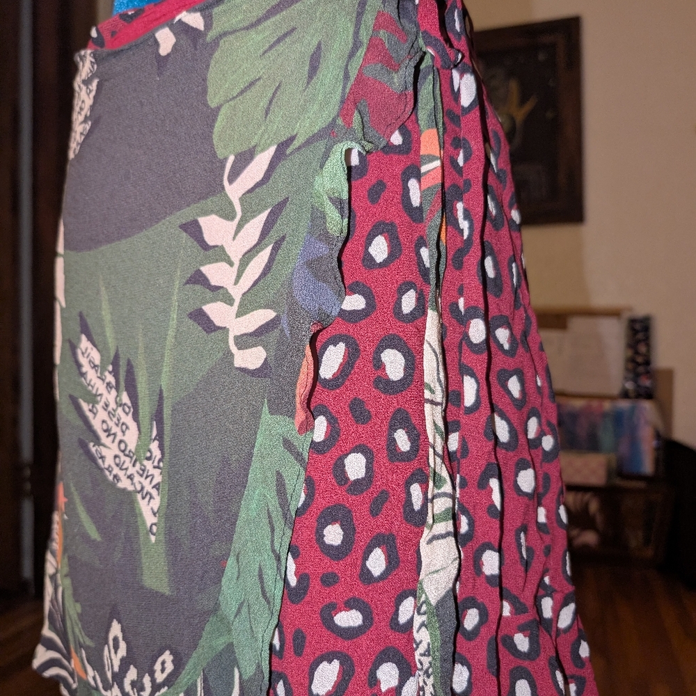 FARM Rio Red and Green Wrap Mini Skirt - Picture 3 of 6
